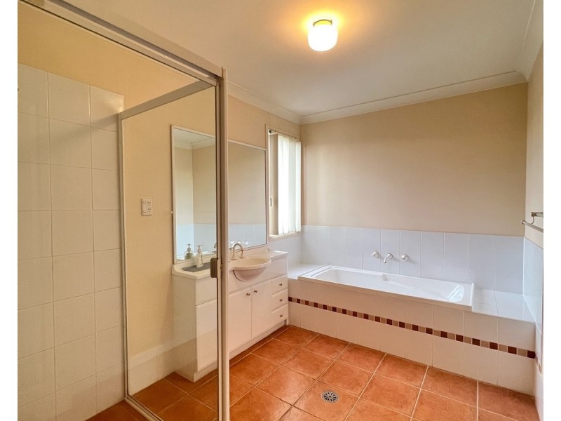 32 Peppercorn Avenue, Fairfield East NSW 2165