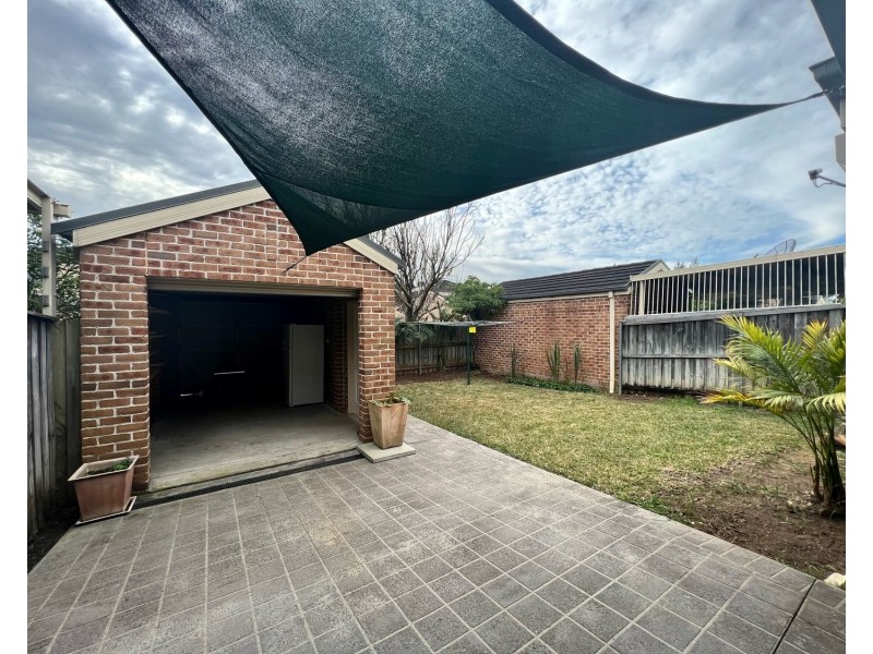 32 Peppercorn Avenue, Fairfield East NSW 2165