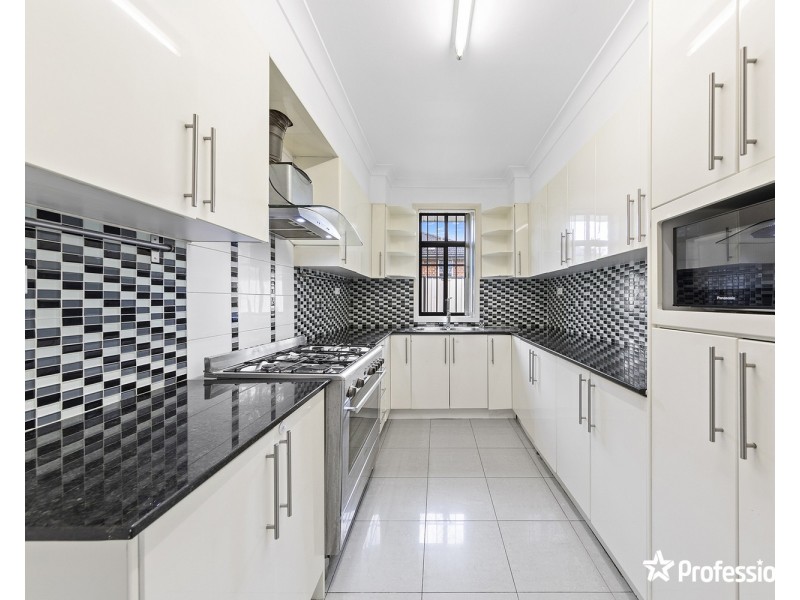 2 Nurragi Street, Villawood NSW 2163