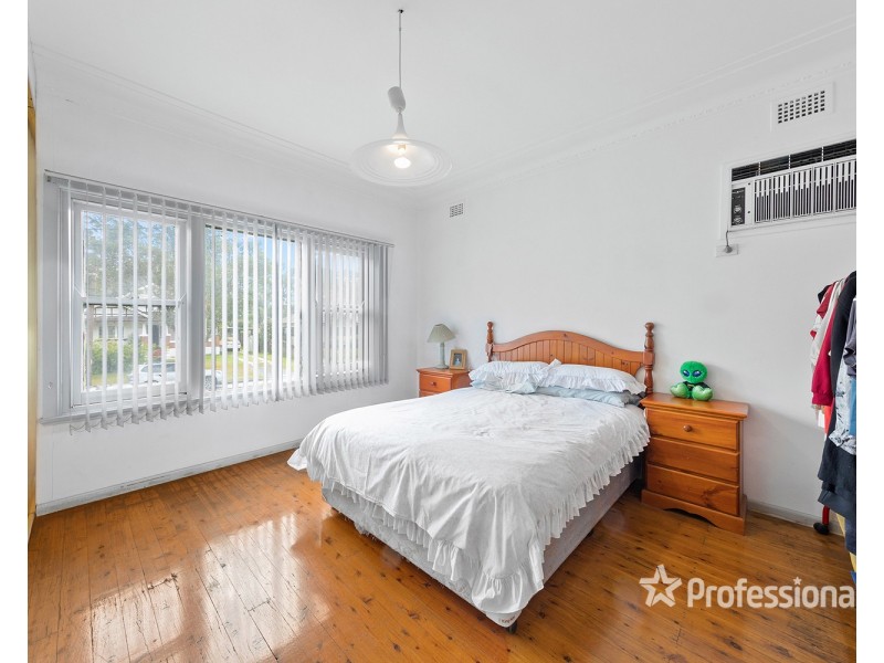 6 Artie Street, Carramar NSW 2163