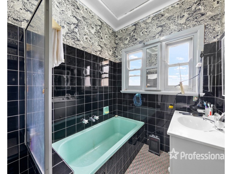 6 Artie Street, Carramar NSW 2163