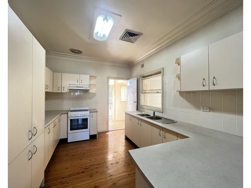 897 The Horsley Drive, Smithfield NSW 2164