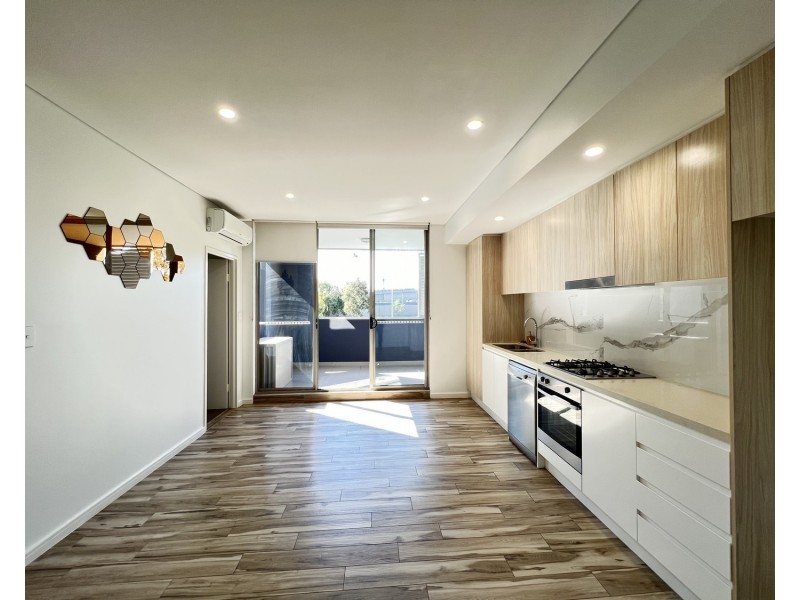 15/23 Paton Street, Merrylands West NSW 2160