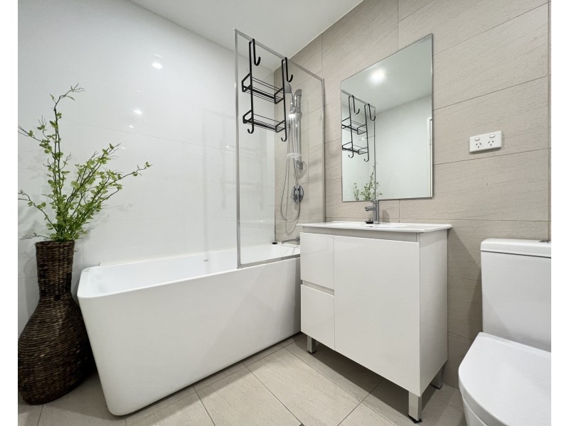 15/23 Paton Street, Merrylands West NSW 2160