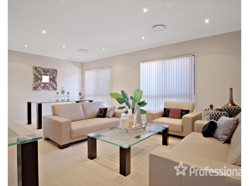 2 Granville Street, Fairfield Heights NSW 2165