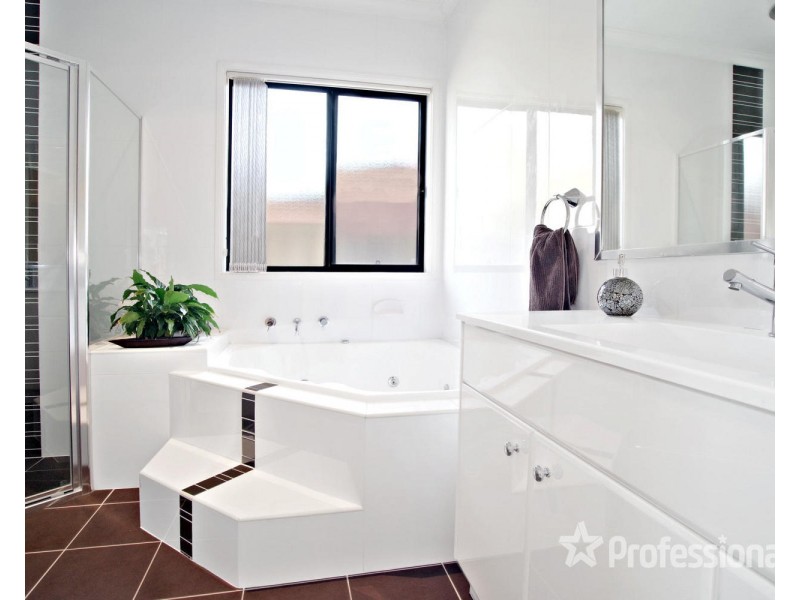 2 Granville Street, Fairfield Heights NSW 2165