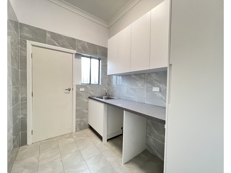 9 O’Meally Street, Prairiewood NSW 2176