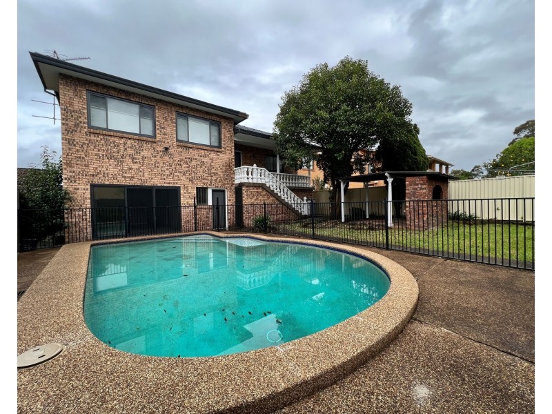 9 O’Meally Street, Prairiewood NSW 2176