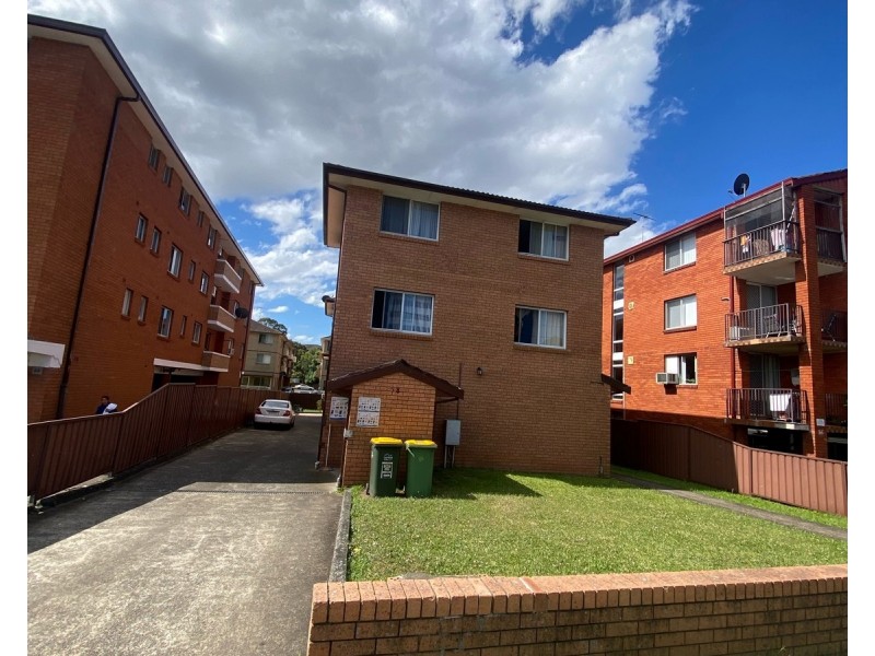 4/58 Wrentmore Street, Fairfield NSW 2165