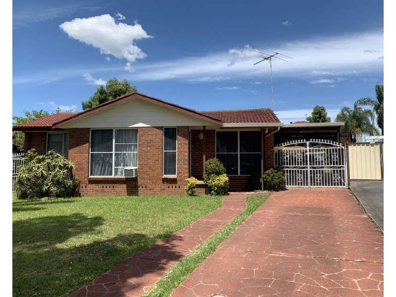 8 Cowper Place, Wetherill Park NSW 2164