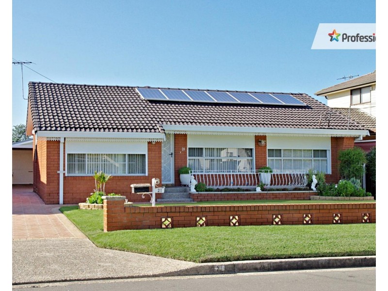 21 Hemingway Crescent, Fairfield NSW 2165