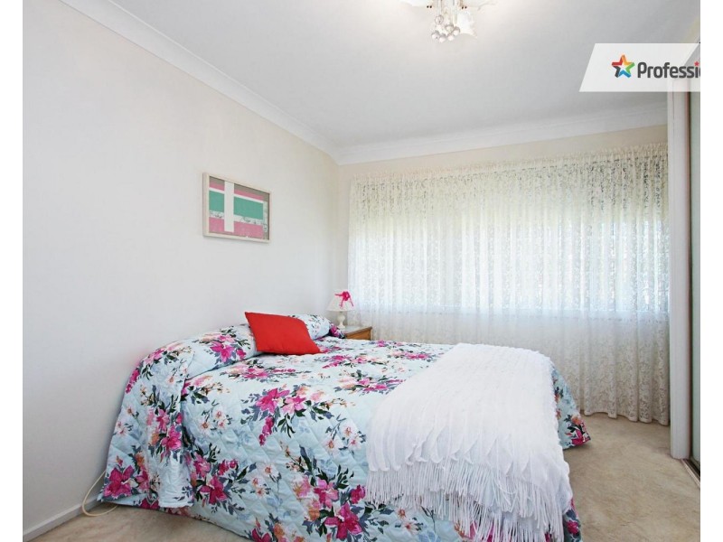 21 Hemingway Crescent, Fairfield NSW 2165