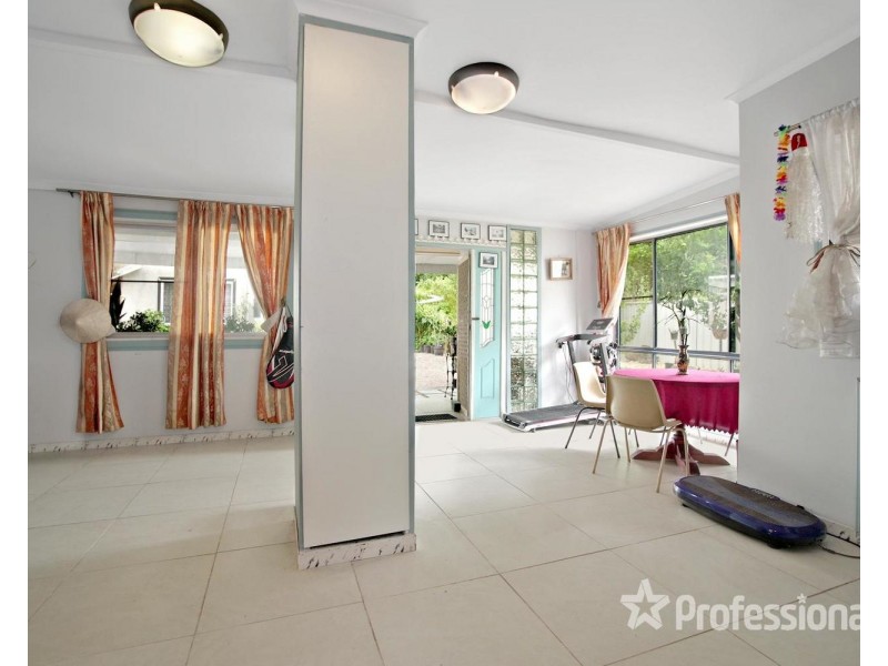 61 Waterside Crescent, Carramar NSW 2163