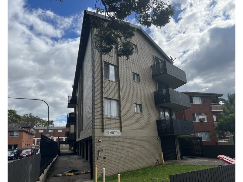 17/45 Hamilton Road, Fairfield NSW 2165