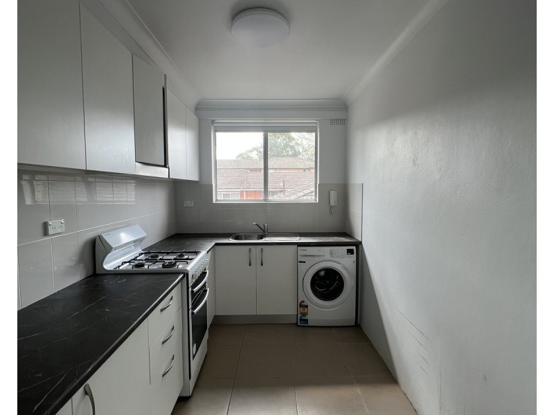 17/45 Hamilton Road, Fairfield NSW 2165