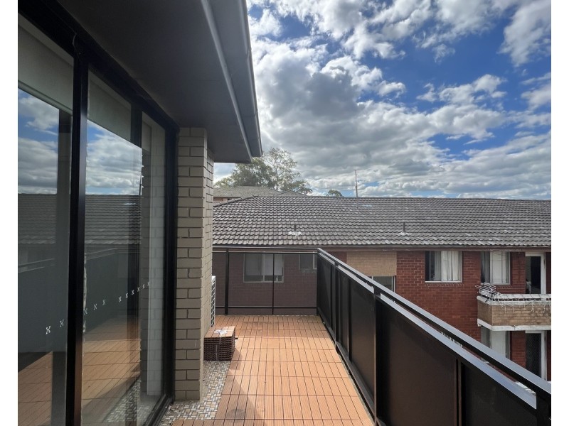 17/45 Hamilton Road, Fairfield NSW 2165