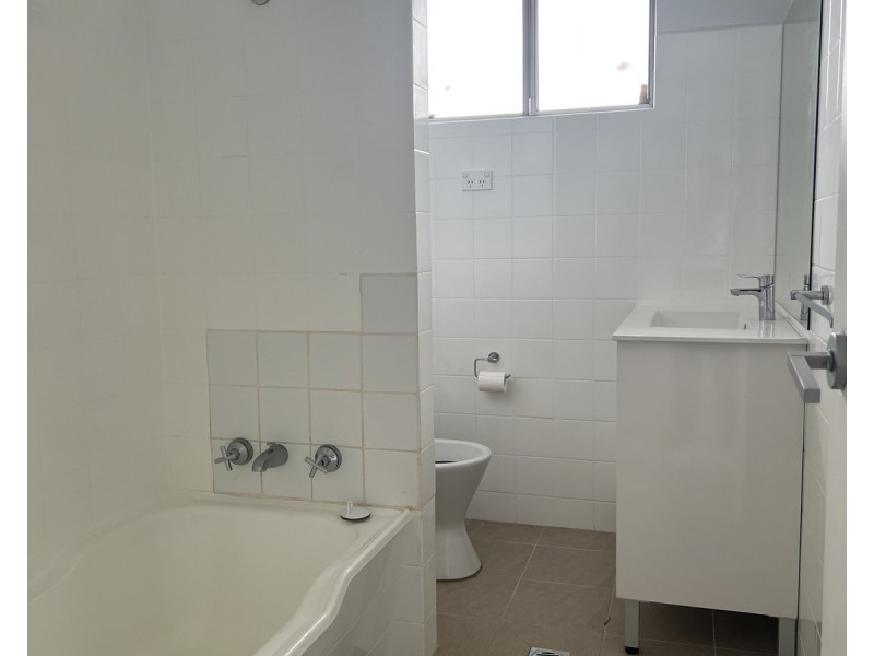 17/45 Hamilton Road, Fairfield NSW 2165