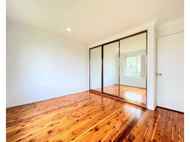 7 Malvern Close, St Johns Park NSW 2176