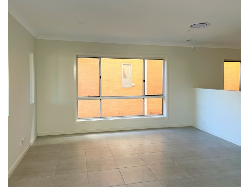 42 Chara Road, Austral NSW 2179