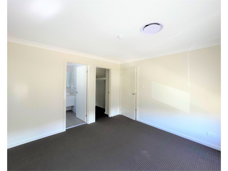 42 Chara Road, Austral NSW 2179