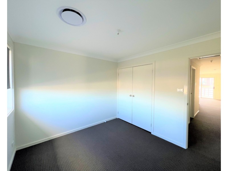 42 Chara Road, Austral NSW 2179