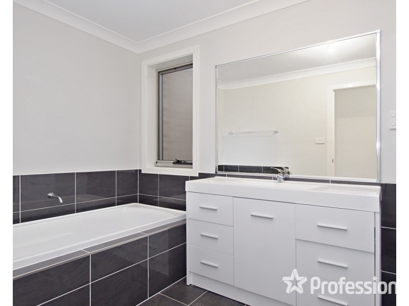 10 & 10C Borg Place, Prairiewood NSW 2176