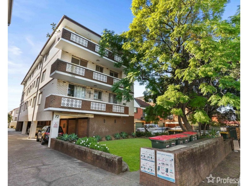 1/70 Hamilton Road, Fairfield NSW 2165