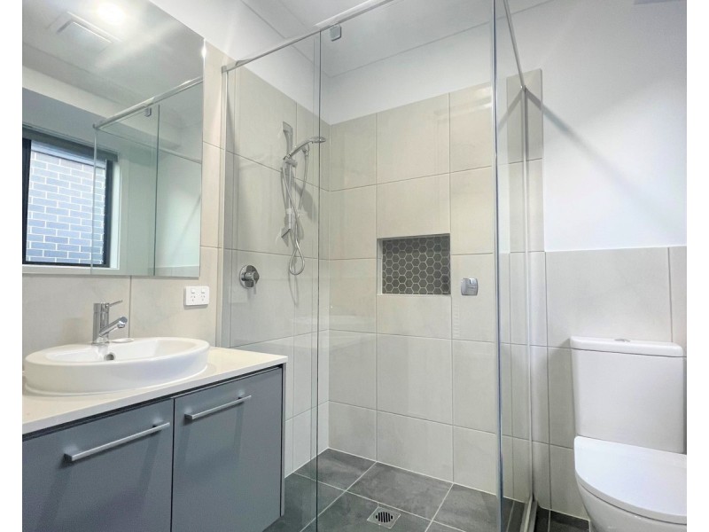 252 Eighth Avenue, Austral NSW 2179