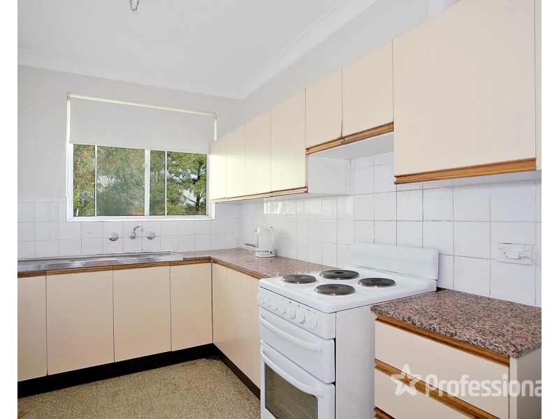 10/127 The Crescent, Fairfield NSW 2165