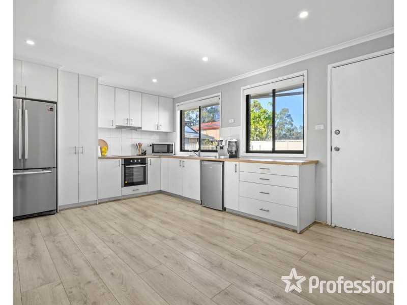 9 Cecil Place, Greenfield Park NSW 2176