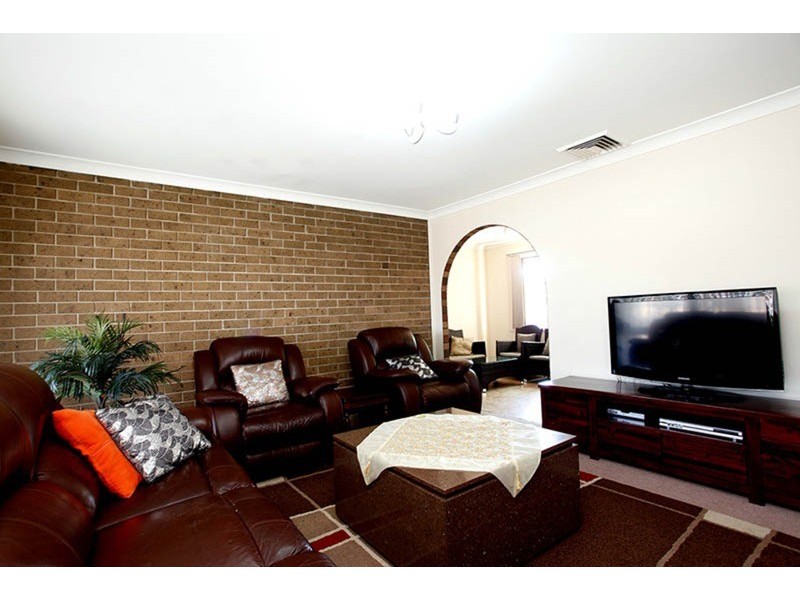 Greenfield Park NSW 2176