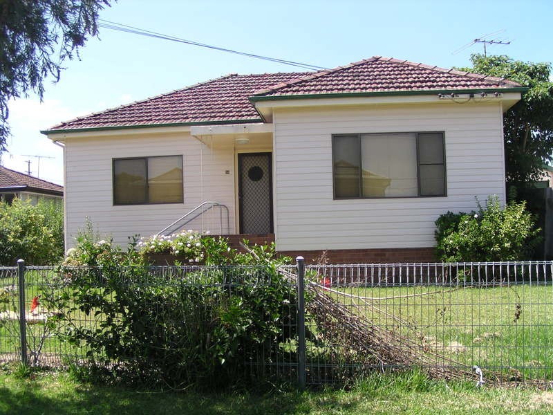 58 Lombard Street, Fairfield West NSW 2165