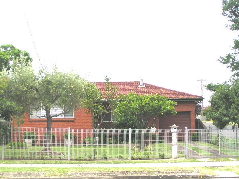 Fairfield West NSW 2165