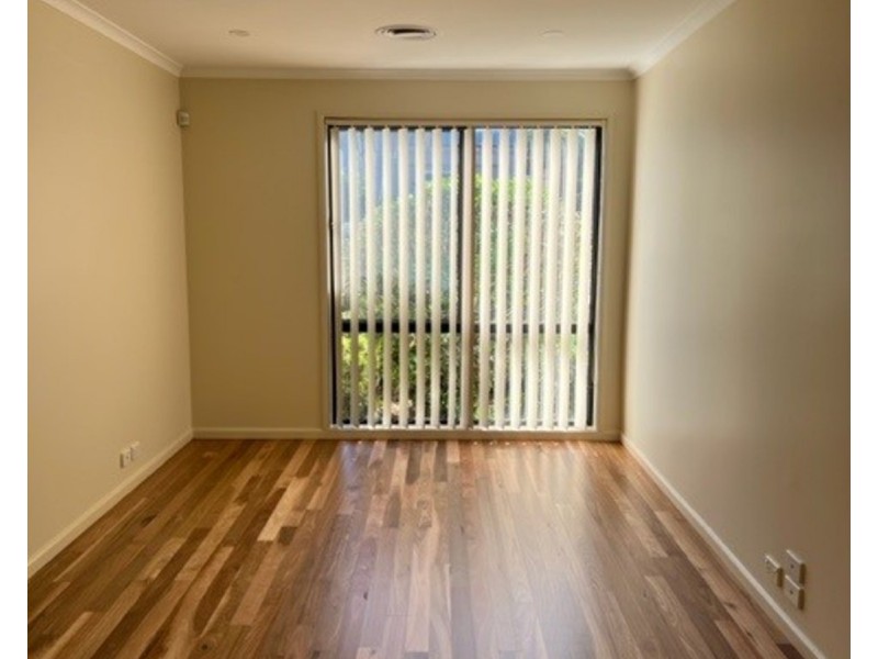 15 Davina Crescent, Cecil Hills NSW 2171