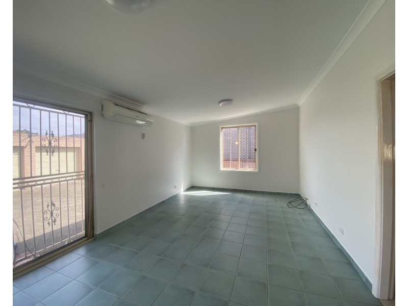 24 Rowley Street, Smithfield NSW 2164