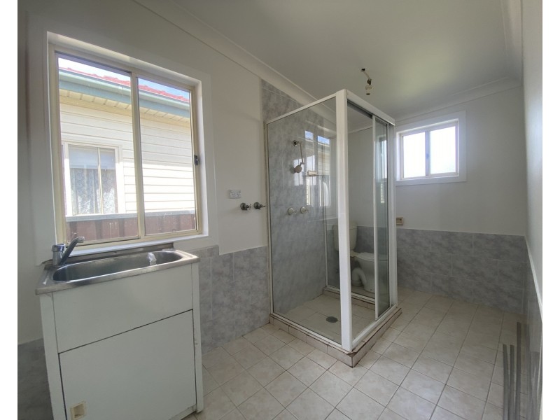 24 Rowley Street, Smithfield NSW 2164