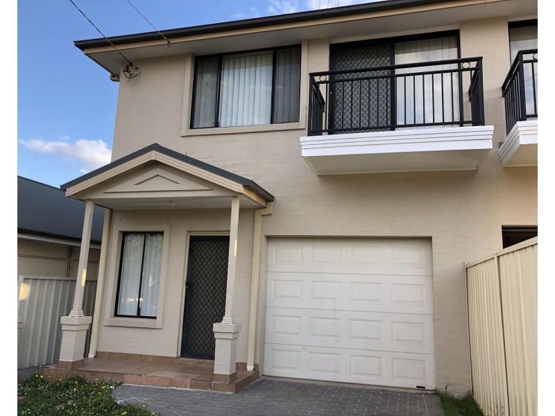 33 Dawson Street, Fairfield Heights NSW 2165