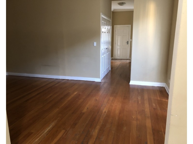 33 Dawson Street, Fairfield Heights NSW 2165