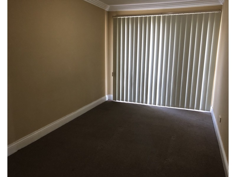 33 Dawson Street, Fairfield Heights NSW 2165