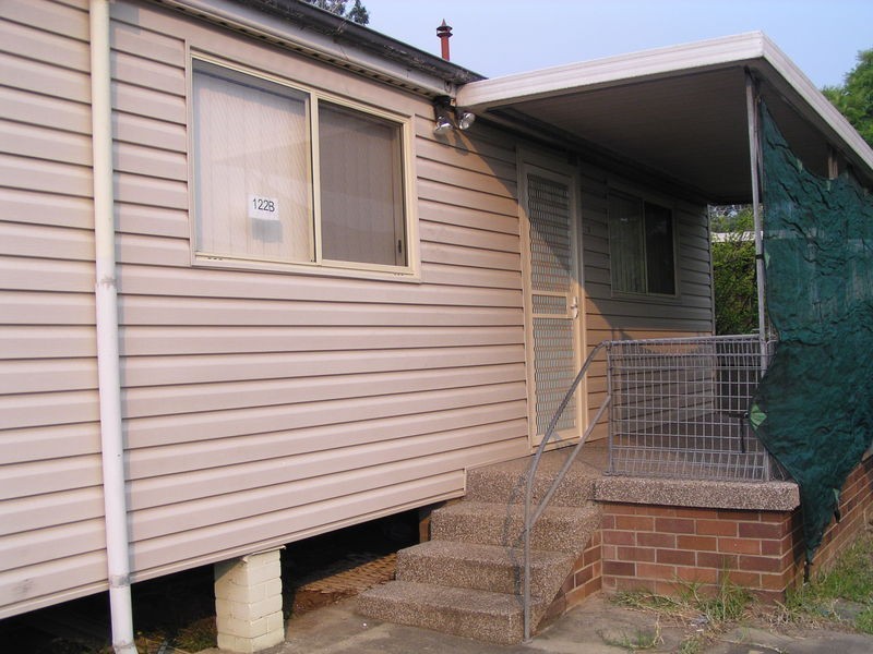 1/122 The Horsley Drive, Carramar NSW 2163