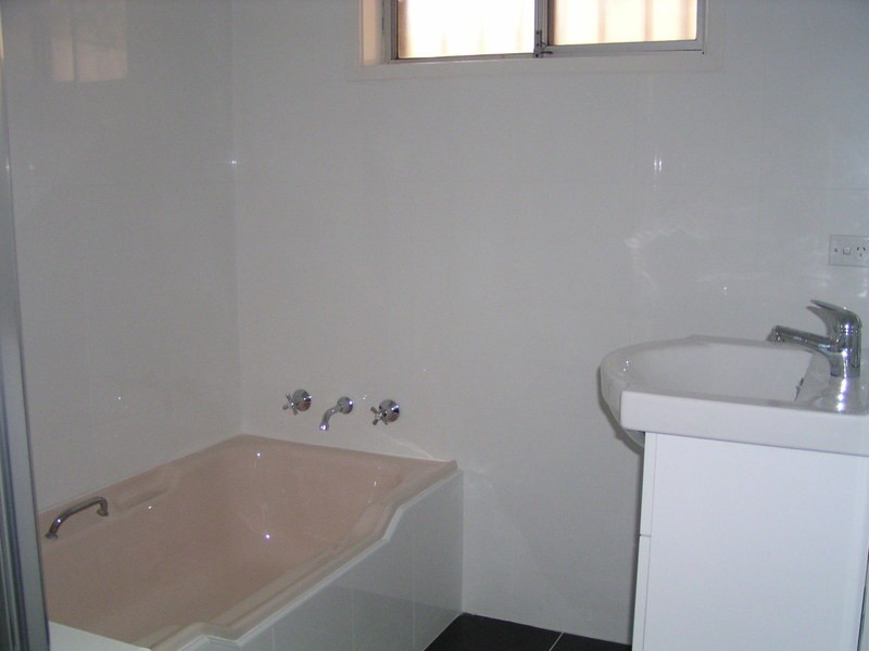 13 Brisbane Road, Lurnea NSW 2170