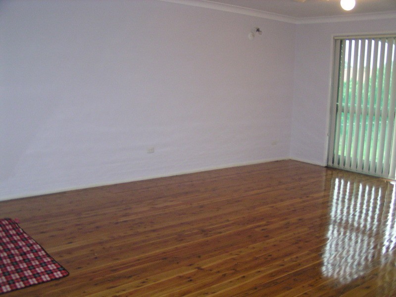 13 Brisbane Road, Lurnea NSW 2170