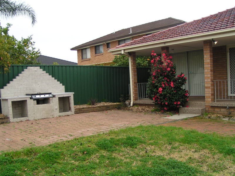 13 Brisbane Road, Lurnea NSW 2170