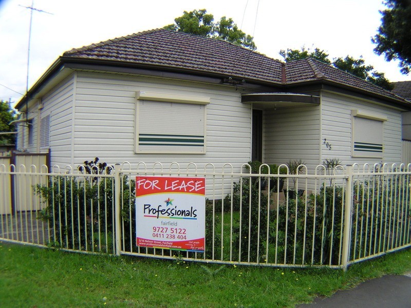 205 Fairfield Street, Fairfield NSW 2165