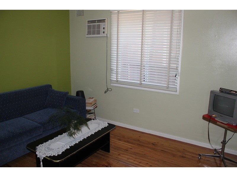Fairfield West NSW 2165