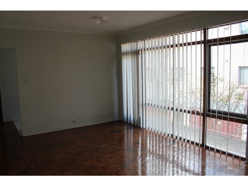 6/76 Harris Street, Fairfield NSW 2165