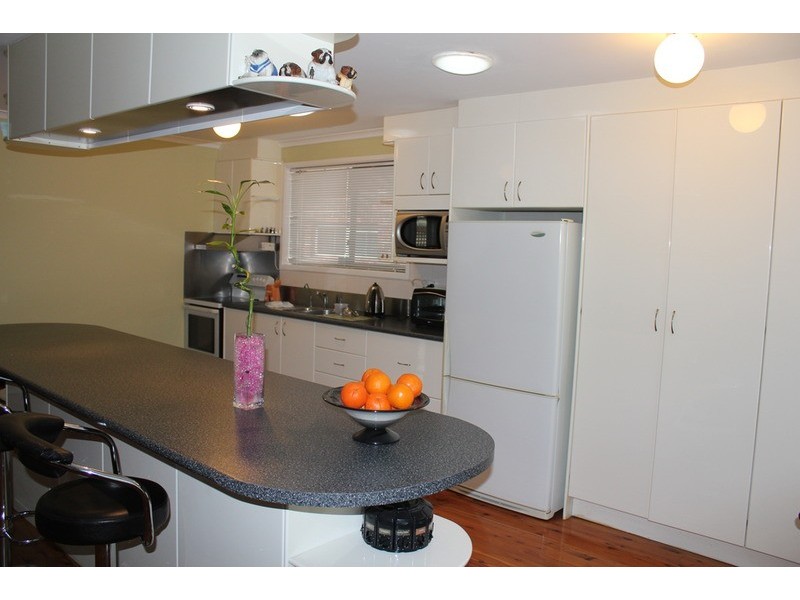 2 Cecil Place, Greenfield Park NSW 2176