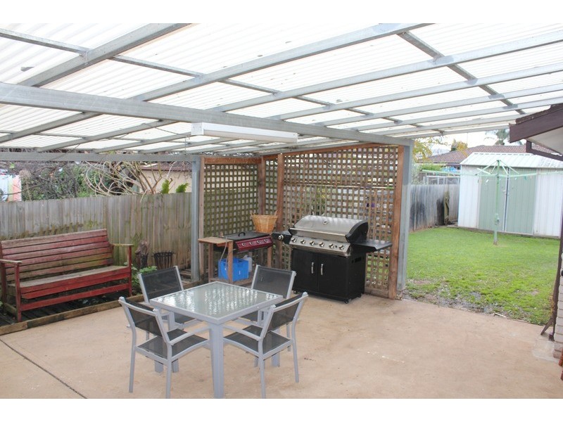 2 Cecil Place, Greenfield Park NSW 2176