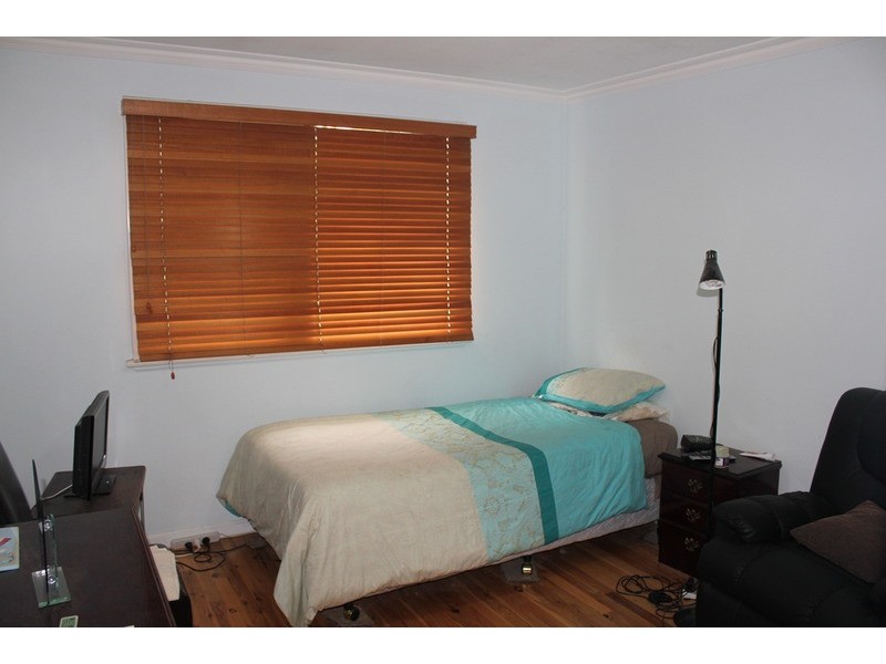 10 Noelene Street, Fairfield West NSW 2165