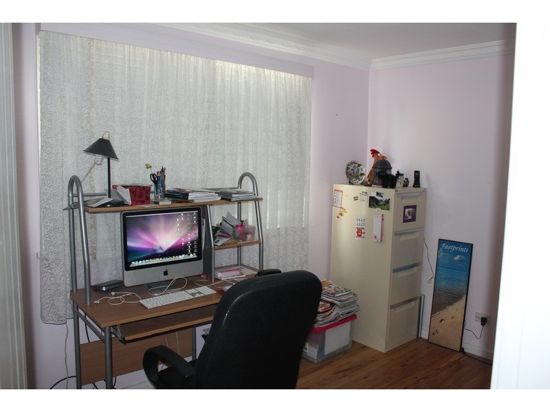 10 Noelene Street, Fairfield West NSW 2165